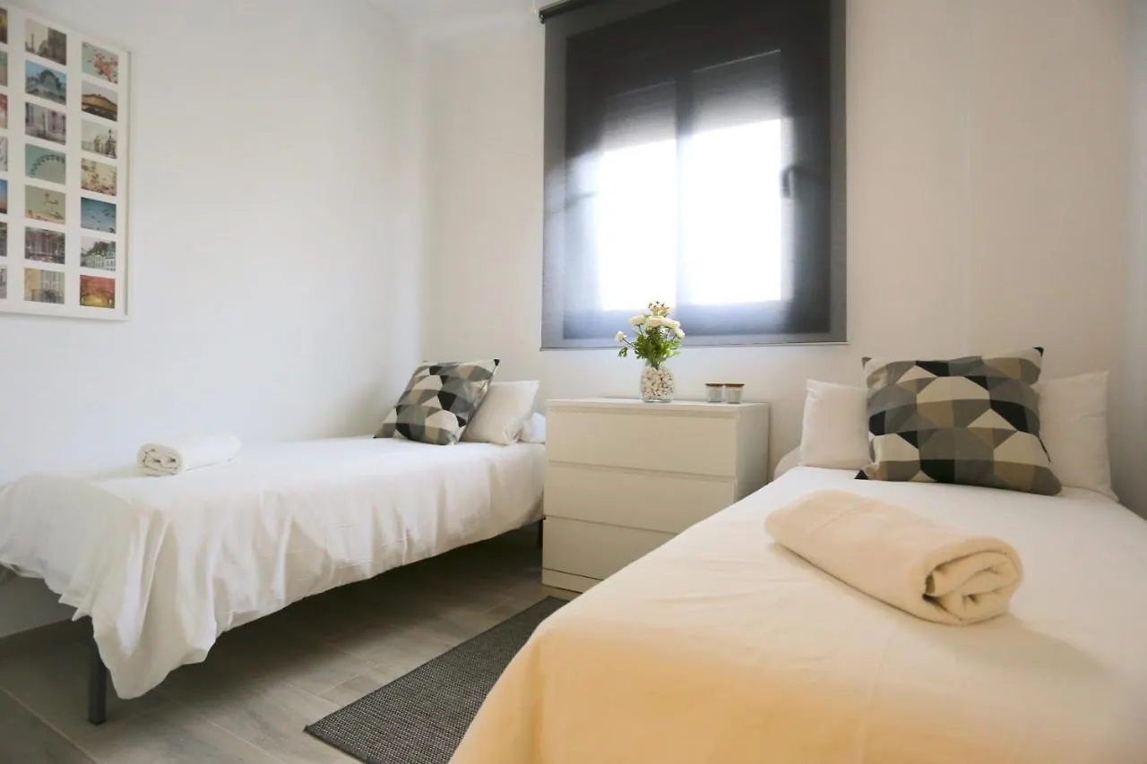 Oasis Malaga City Apartment إسبانيا